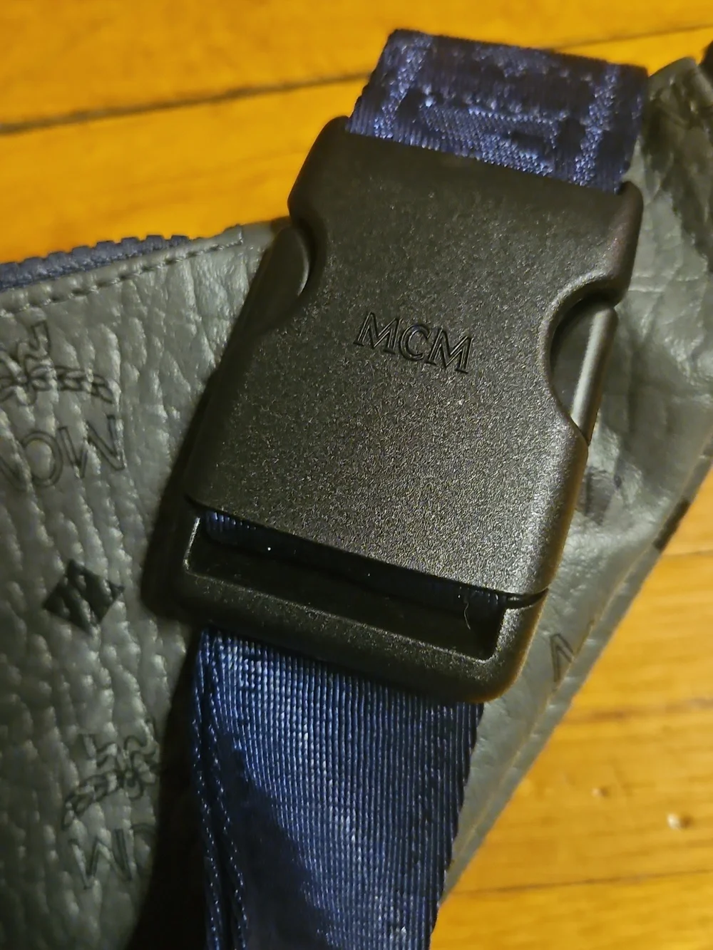 MCM Navy & Dark Grey Logo-Print Leather Belt Bag - Picture 5 of 9